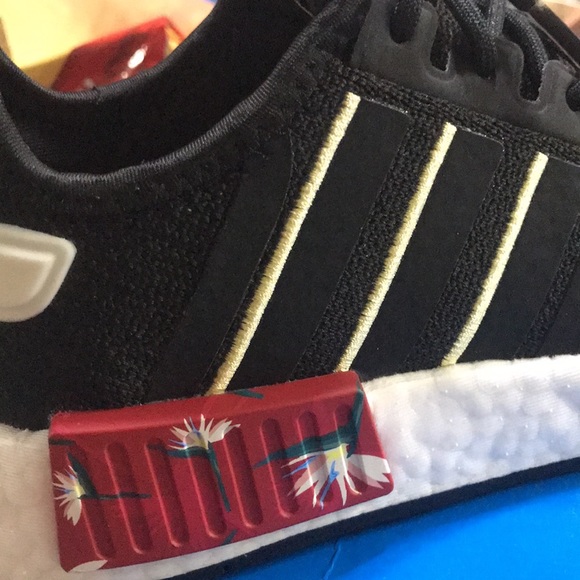 NEW Addias NMD_R1 TM W CBlack 6 GX2074 BNIB - Picture 3 of 11